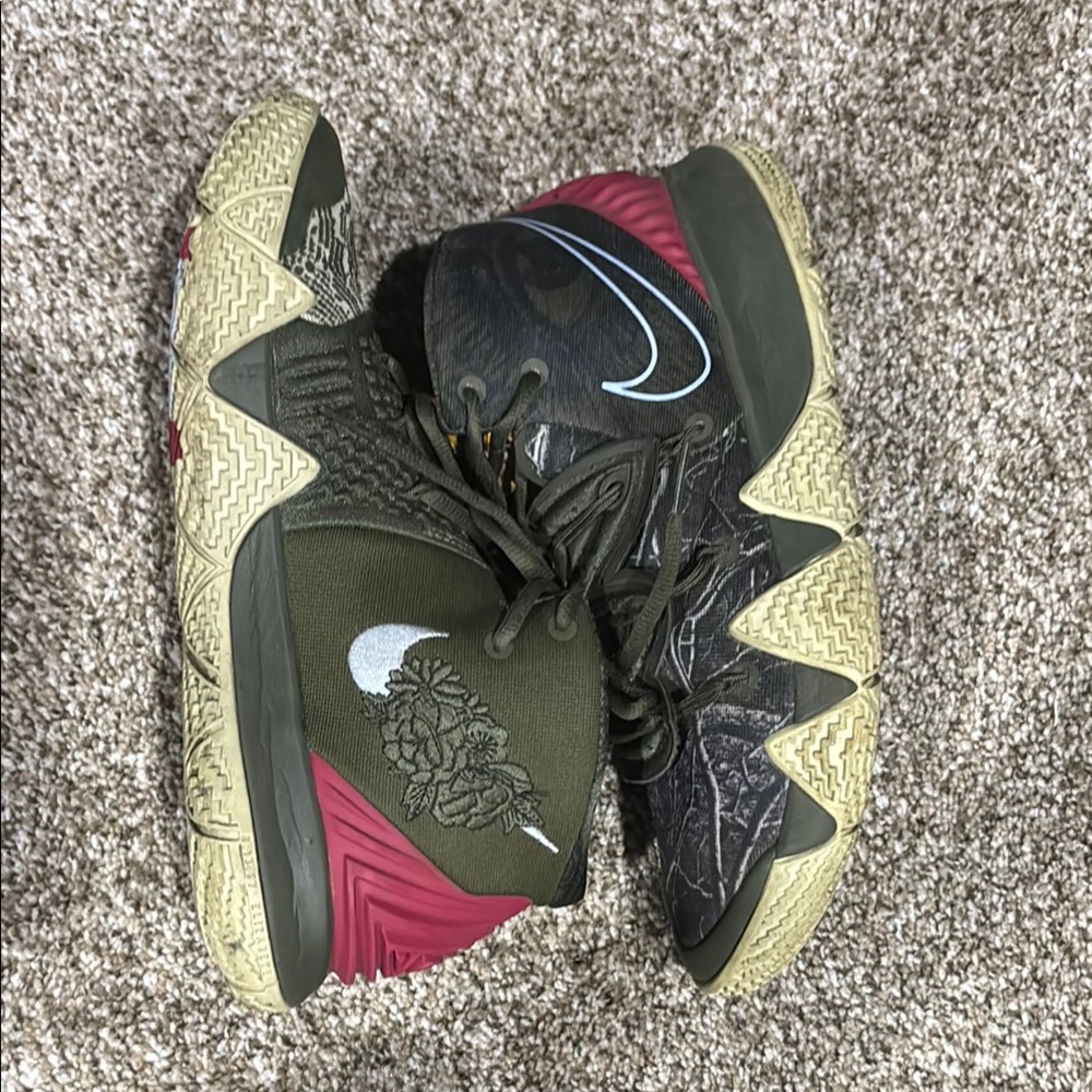 Nike Kybrid S2 Size 9.5 Men’s